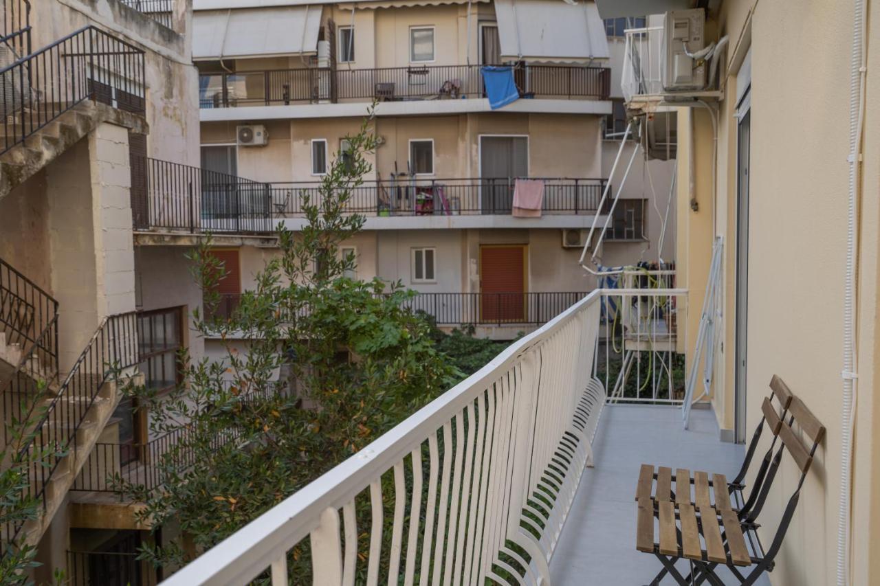Sunny And Cozy 2bd 1 Min From Marina Floisvos * Athens